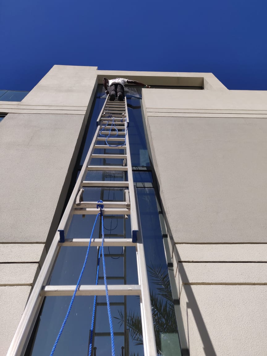 Villa window cleaning in Dubai Hills Estates
