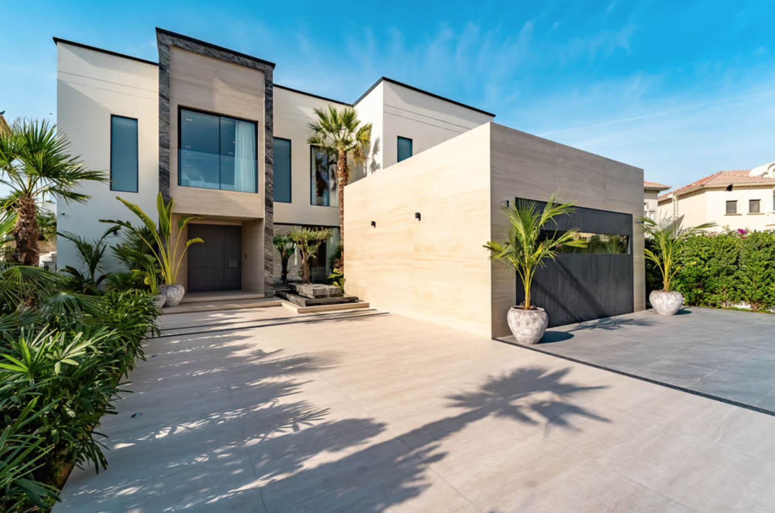 Villa window cleaning Jumeirah Islands